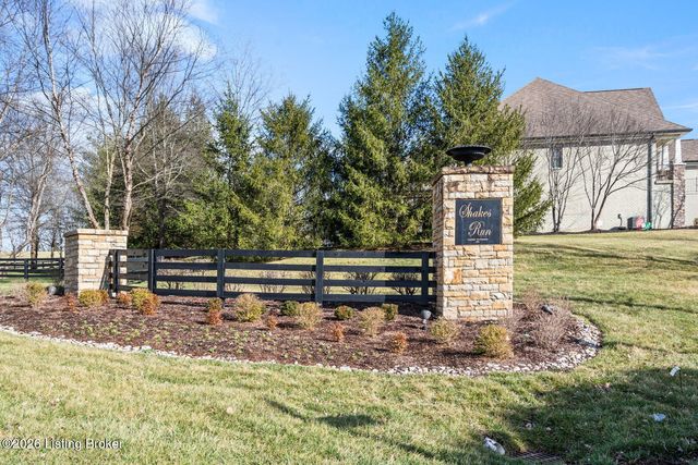 1404 Mulligan Dr, Fisherville, KY 40023