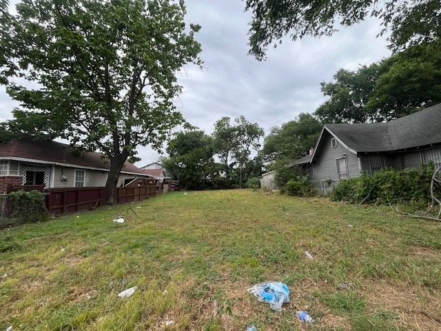 2413 Birmingham Avenue, Dallas, TX 75215