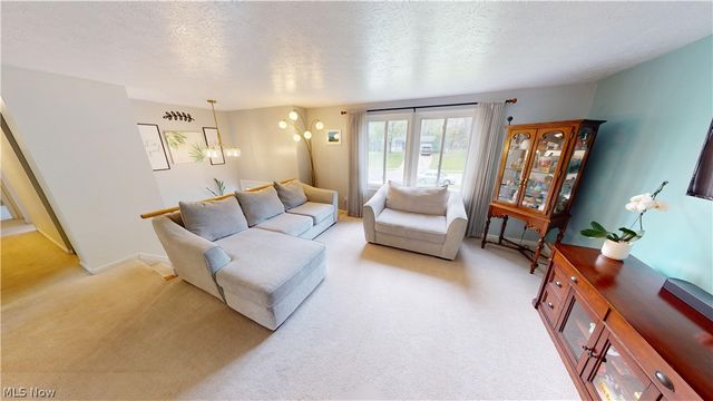 4281 Meadowlark Trail, Stow, OH 44224