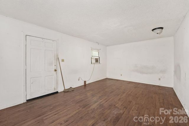 5201 Flay Road, Lincolnton, NC 28092