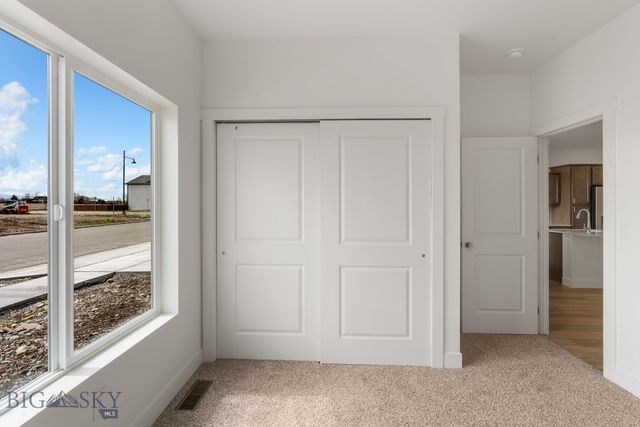 713 Spaniel Lane, Belgrade, MT 59714