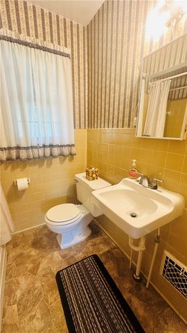 1116 Idaho Ave, Harrison Twp, PA 15065