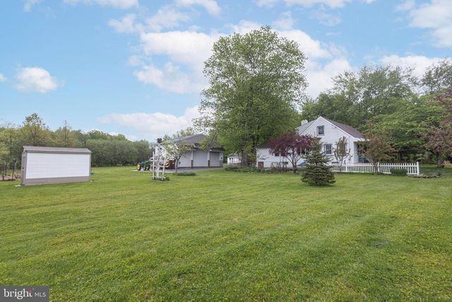 21 HAFLER RD, Sellersville, PA 18960