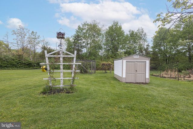 21 HAFLER RD, Sellersville, PA 18960