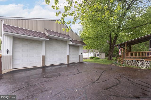21 HAFLER RD, Sellersville, PA 18960