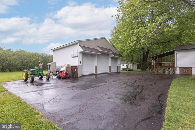 21 HAFLER RD, Sellersville, PA 18960