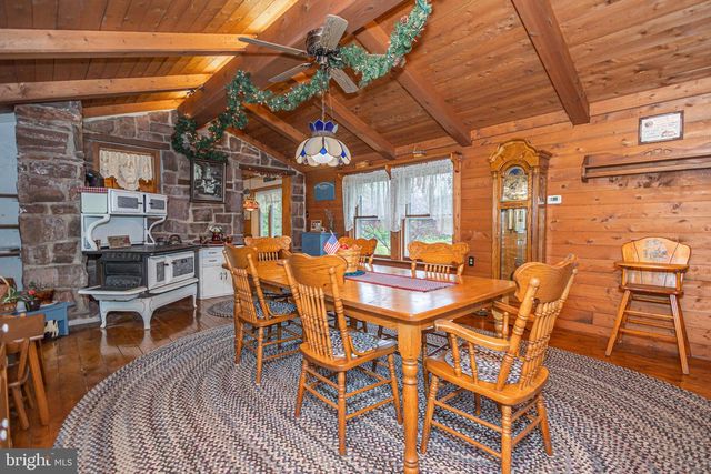 21 HAFLER RD, Sellersville, PA 18960