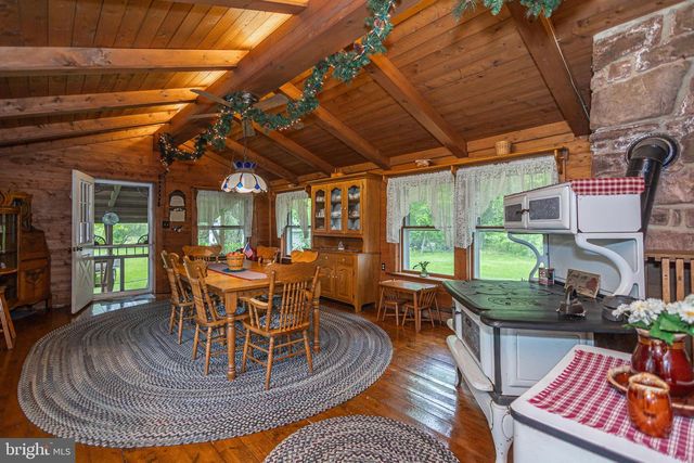 21 HAFLER RD, Sellersville, PA 18960