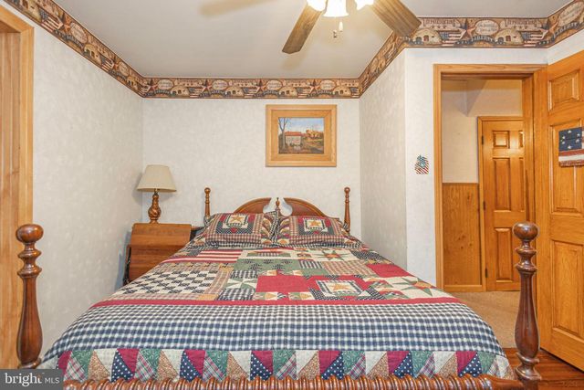 21 HAFLER RD, Sellersville, PA 18960