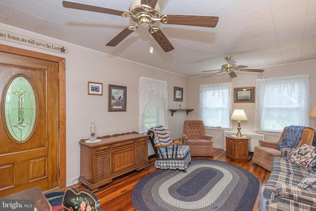21 HAFLER RD, Sellersville, PA 18960