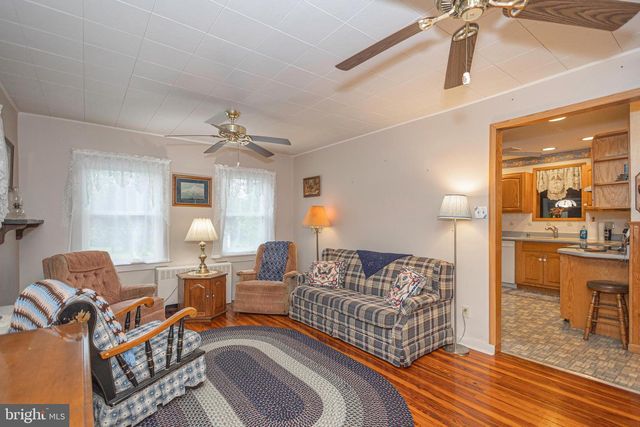 21 HAFLER RD, Sellersville, PA 18960