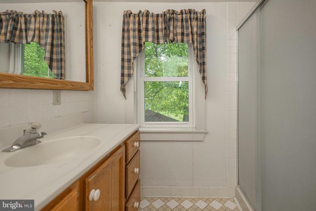 21 HAFLER RD, Sellersville, PA 18960