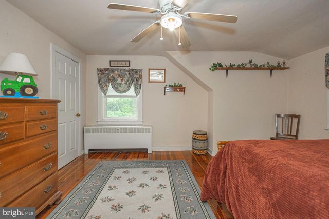 21 HAFLER RD, Sellersville, PA 18960