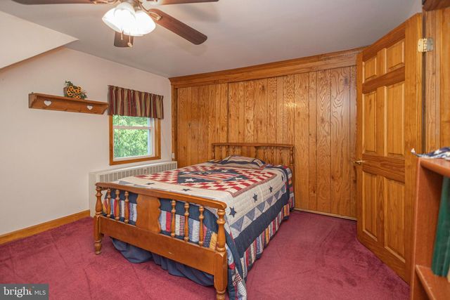 21 HAFLER RD, Sellersville, PA 18960