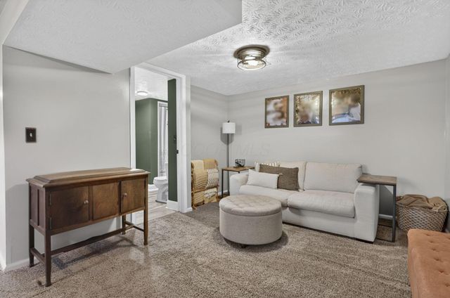 5901 Wilson Road NW, Lancaster, OH 43130