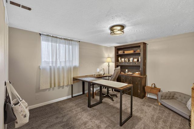 5901 Wilson Road NW, Lancaster, OH 43130