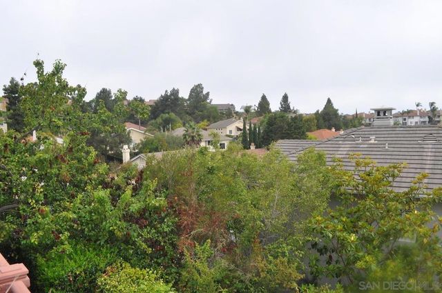 6135 Glenchester Row, La Jolla, CA 92037