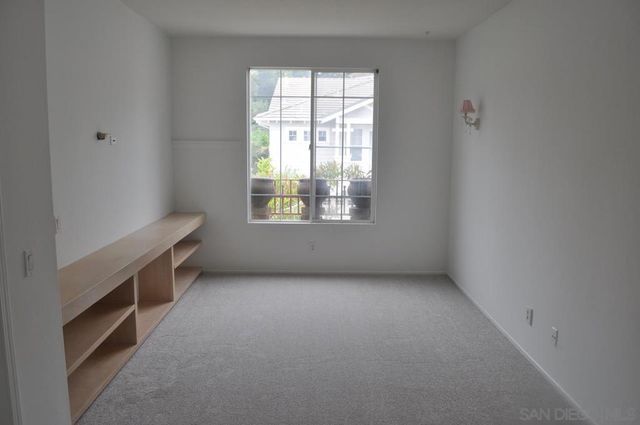 6135 Glenchester Row, La Jolla, CA 92037