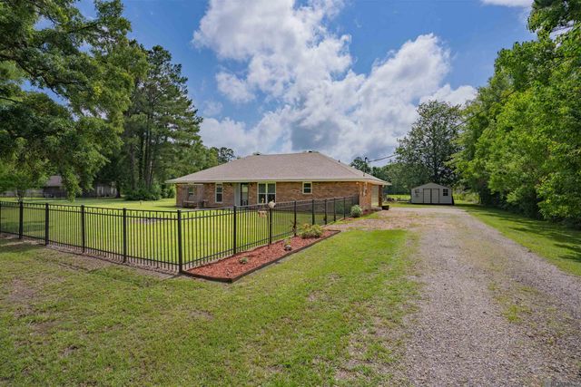 18122 Sharon Dr, Ponchatoula, LA 70454