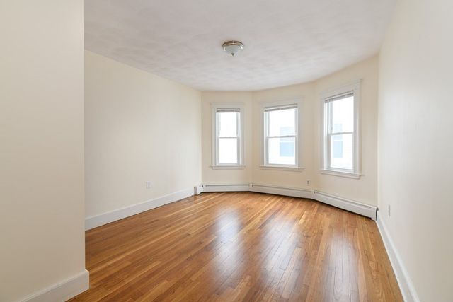 305 Hurley Street 2, Cambridge, MA 02141