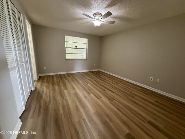 8672 HAMMONDWOOD Road S, Jacksonville, FL 32221