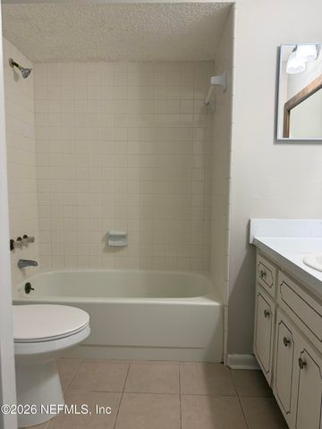 8672 HAMMONDWOOD Road S, Jacksonville, FL 32221