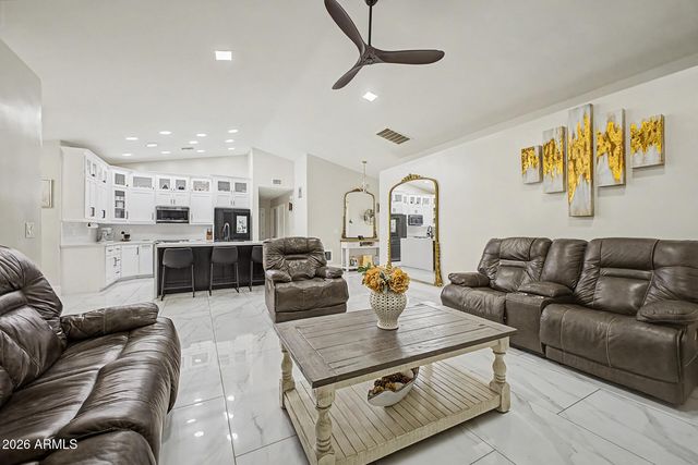 7938 W GEORGIA Avenue, Glendale, AZ 85303