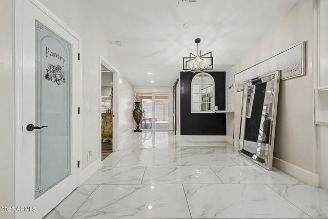 7938 W GEORGIA Avenue, Glendale, AZ 85303