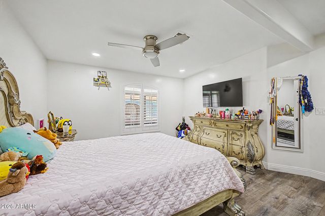 7938 W GEORGIA Avenue, Glendale, AZ 85303