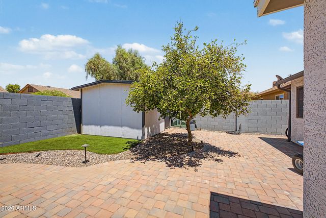 7938 W GEORGIA Avenue, Glendale, AZ 85303