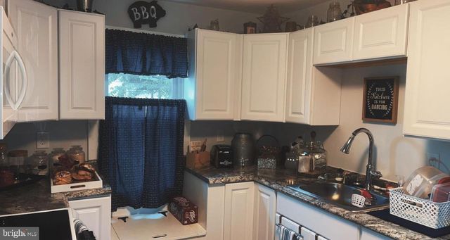 146 STATE CIR, Martinsburg, WV 25401