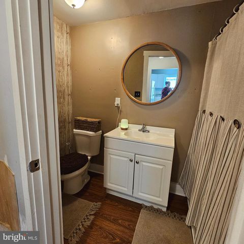 146 STATE CIR, Martinsburg, WV 25401