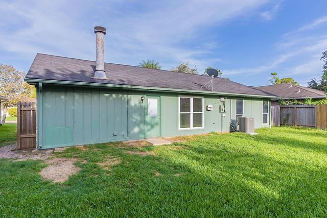 2135 Collingsfield Drive, Sugar Land, TX 77478