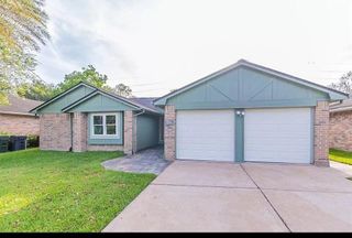2135 Collingsfield Drive, Sugar Land, TX 77478