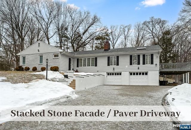 32 Brookside Drive, Upper Saddle River, NJ 07458
