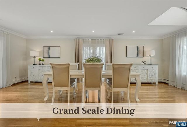 32 Brookside Drive, Upper Saddle River, NJ 07458