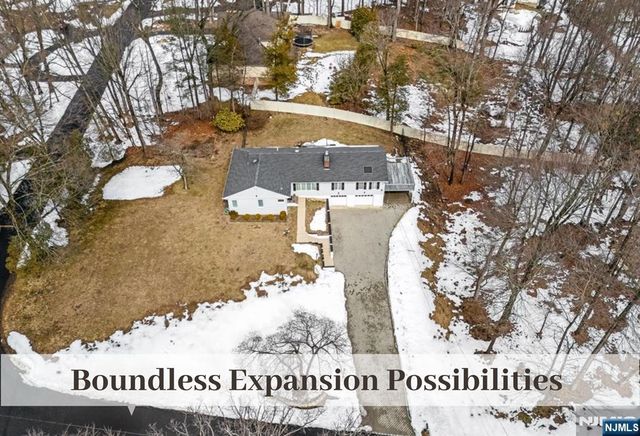 32 Brookside Drive, Upper Saddle River, NJ 07458