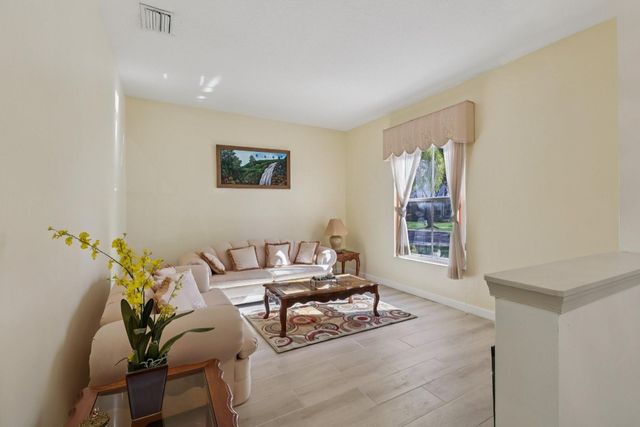 9153 Sedgewood Drive, Lake Worth, FL 33467