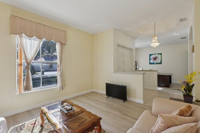 9153 Sedgewood Drive, Lake Worth, FL 33467