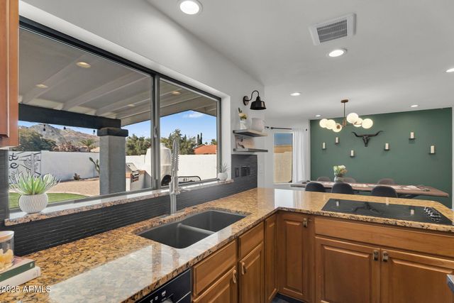 9626 N 27TH Street, Phoenix, AZ 85028