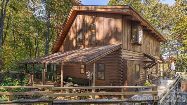 102 Carriage Drive, Fairview, NC 28730