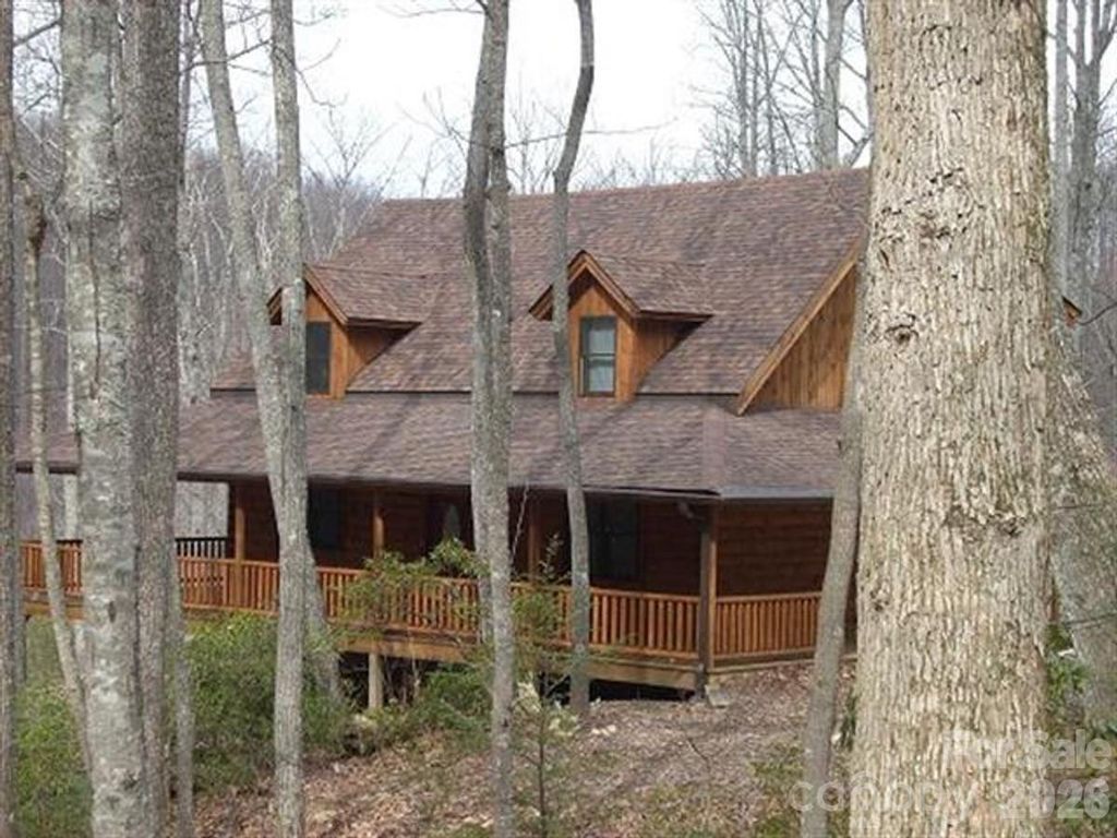 102 Carriage Drive, Fairview, NC 28730