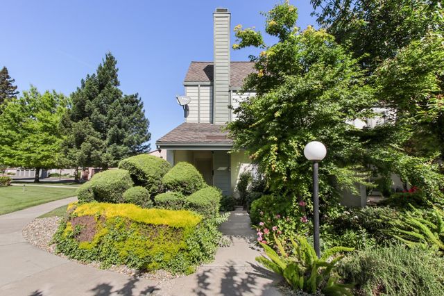 126 Touchstone Pl, West Sacramento, CA 95691