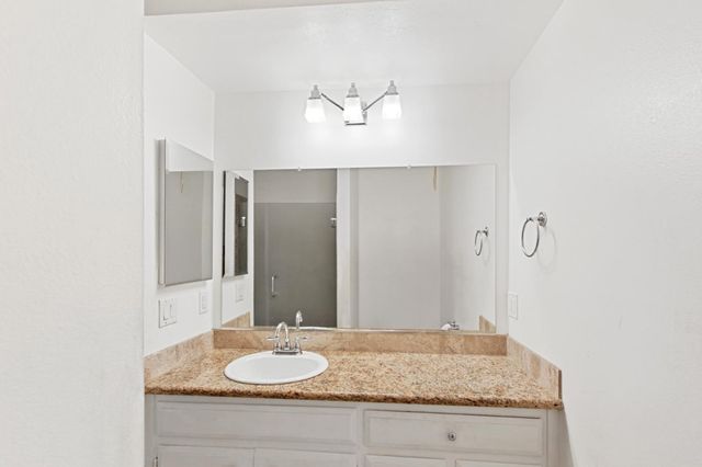 126 Touchstone Pl, West Sacramento, CA 95691