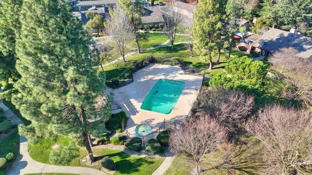 126 Touchstone Pl, West Sacramento, CA 95691