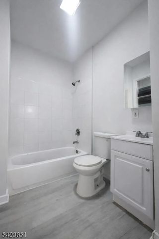 504 Bond St, Elizabeth City, NJ 07206