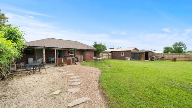 111 Vz County Road 3433, Wills Point, TX 75169