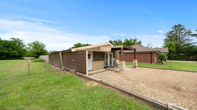 111 Vz County Road 3433, Wills Point, TX 75169