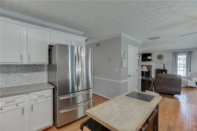 3220 Plantation Run Drive, Loganville, GA 30052