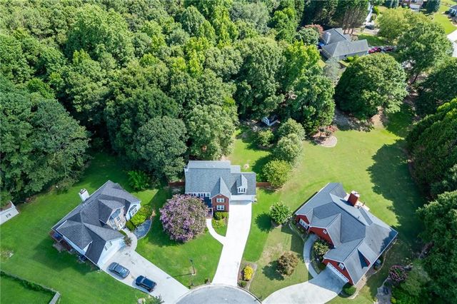 3220 Plantation Run Drive, Loganville, GA 30052